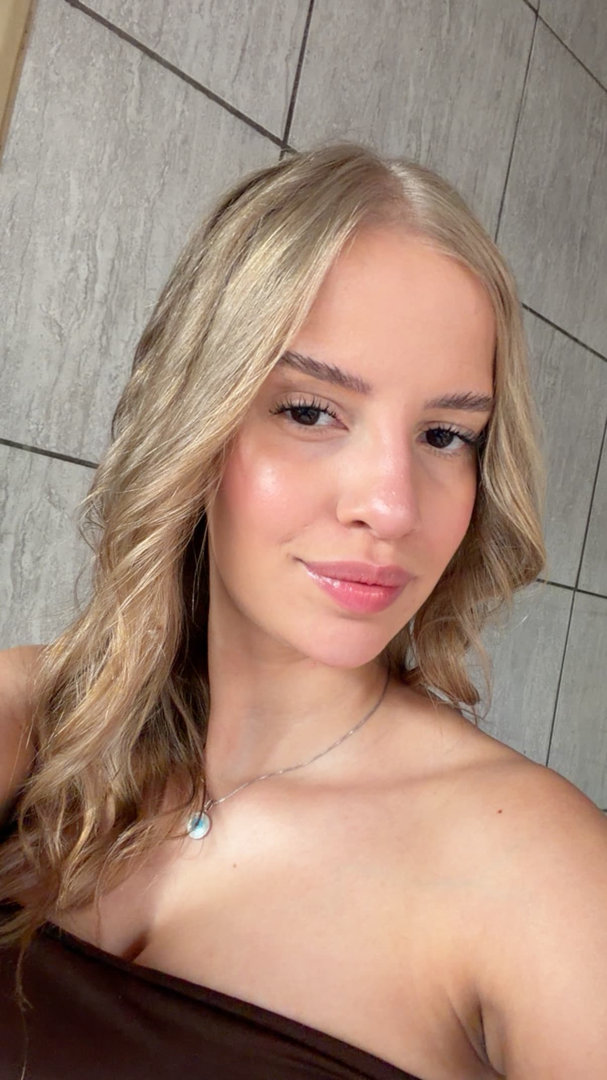 Isadora Freitas